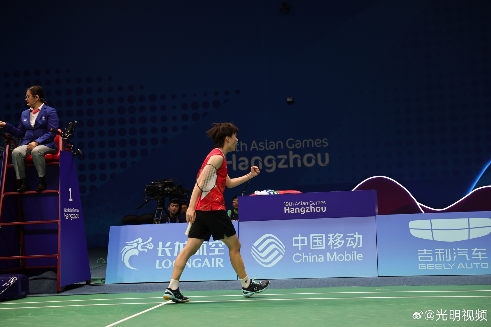 正是他构建 正是他构建