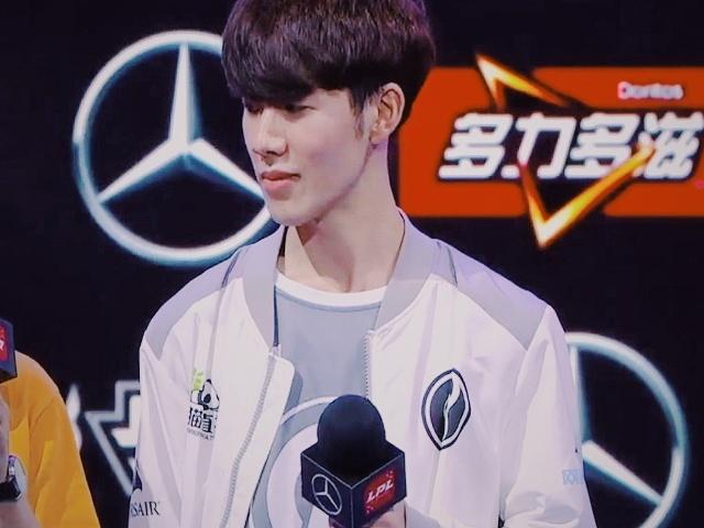 的夜色一向